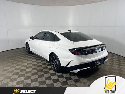 Used 2025 Hyundai Sonata SEL AWD/4WD image 7