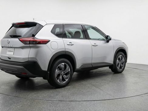 Used 2025 Nissan Rogue SV FWD image 9