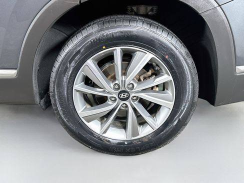 Used 2020 Hyundai Santa Fe SEL w/ Convenience Package FWD image 28