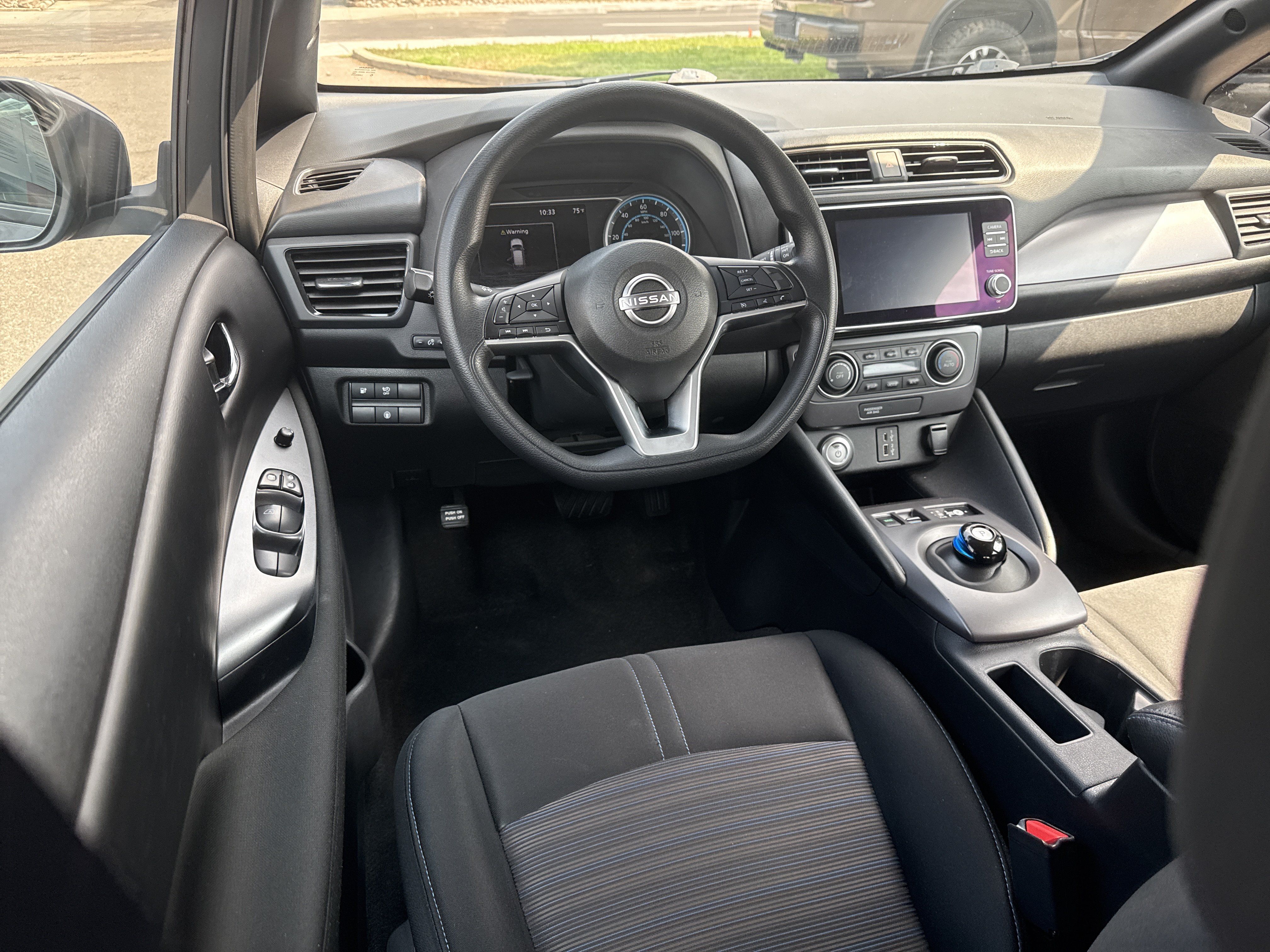 Certified 2025 Nissan Leaf S FWD image 12