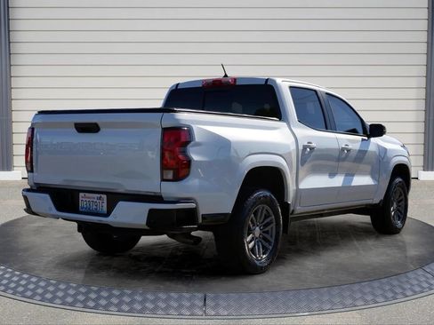 Used 2024 Chevrolet Colorado LT w/ LT Convenience Package AWD/4WD image 7