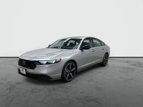 Used 2026 Honda Accord SE image 7