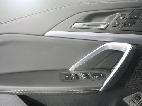 Certified 2025 BMW X1 xDrive28i image 9