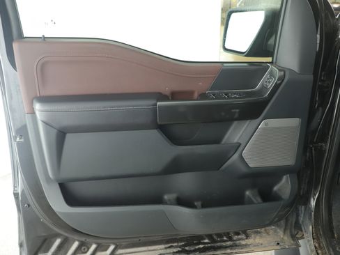 Used 2021 Ford F150 Lariat w/ Equipment Group 502A High image 8