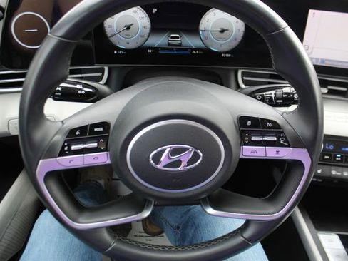 Used 2021 Hyundai Elantra Limited FWD image 12