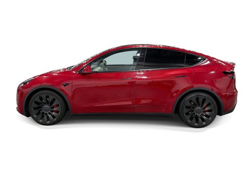 Certified 2023 Tesla Model Y Performance AWD/4WD image 3