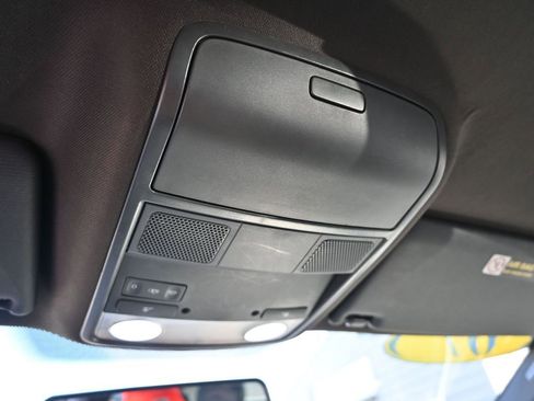 Used 2007 Volkswagen GTI 2-Door image 28