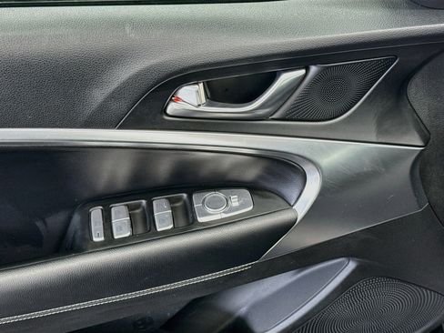 Used 2026 Genesis G70 2.5T RWD image 15