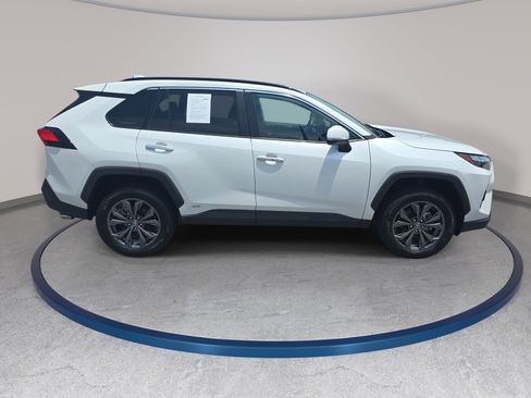 Used 2025 Toyota RAV4 Limited AWD/4WD image 4