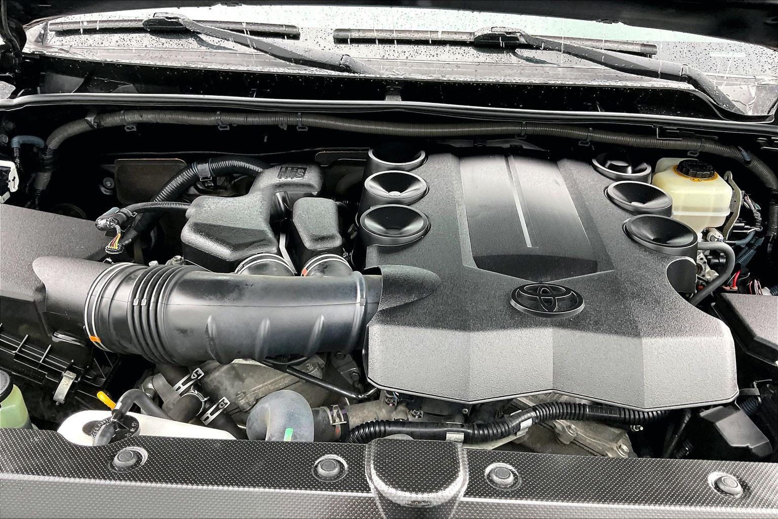 Used 2016 Toyota 4Runner SR5 Premium AWD/4WD image 13