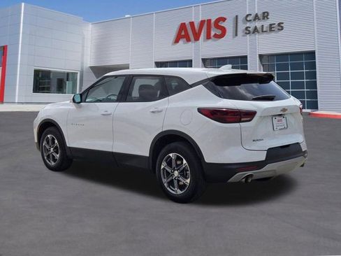 Used 2025 Chevrolet Blazer LT FWD image 9