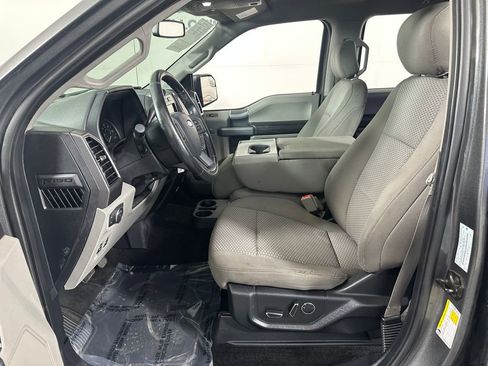 Used 2018 Ford F150 XLT w/ Equipment Group 302A Luxury AWD/4WD image 14