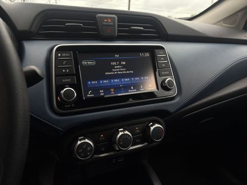 Used 2025 Nissan Versa SV FWD image 21