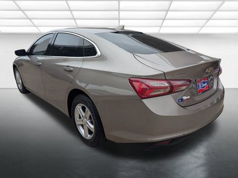 Certified 2022 Chevrolet Malibu LT FWD image 2