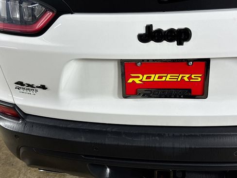 Used 2020 Jeep Cherokee Latitude Plus AWD/4WD image 26