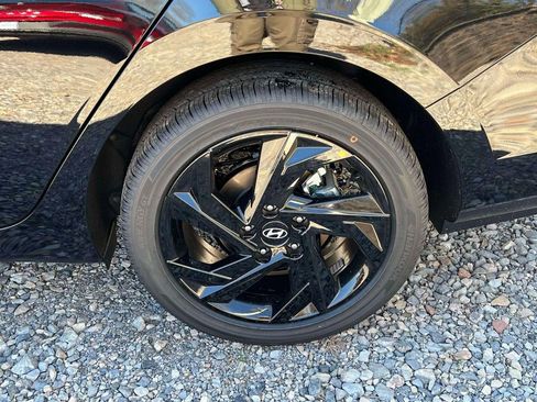 New 2026 Hyundai Elantra SEL Sport Premium FWD image 6