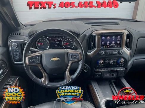 Used 2019 Chevrolet Silverado 1500 High Country w/ Technology Package AWD/4WD image 15
