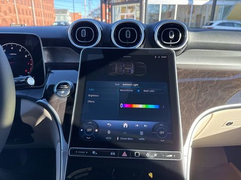 New 2026 Mercedes-Benz GLC 300 4MATIC image 32