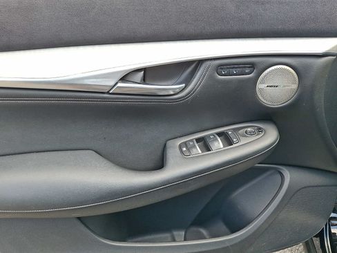 Used 2019 INFINITI QX50 Essential w/ Sensory Package AWD/4WD image 8