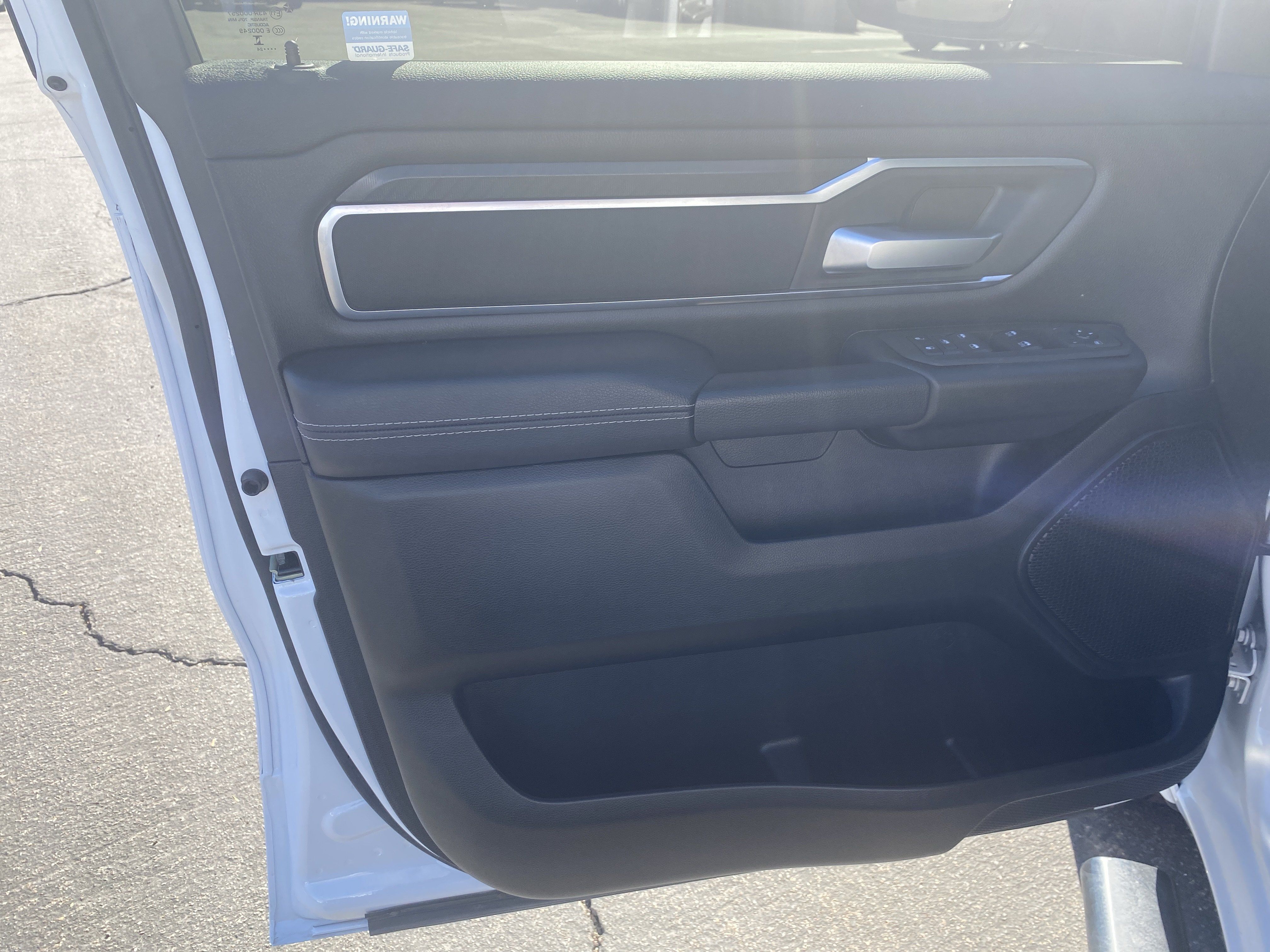 Used 2025 RAM 1500 Big Horn AWD/4WD image 7