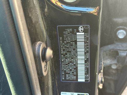 Used 2024 Toyota Corolla LE image 25