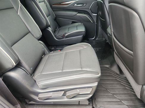 Used 2022 Cadillac Escalade Premium Luxury w/ Performance Package RWD image 27