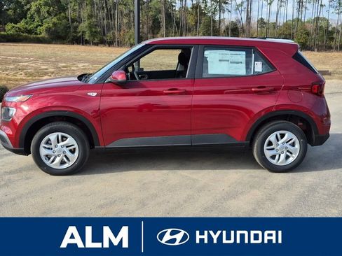 New 2026 Hyundai Venue SE image 9