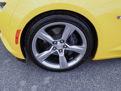 Used 2016 Chevrolet Camaro SS RWD image 34