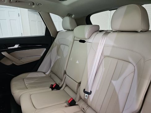 Used 2019 Audi Q5 2.0T Premium Plus AWD/4WD image 15