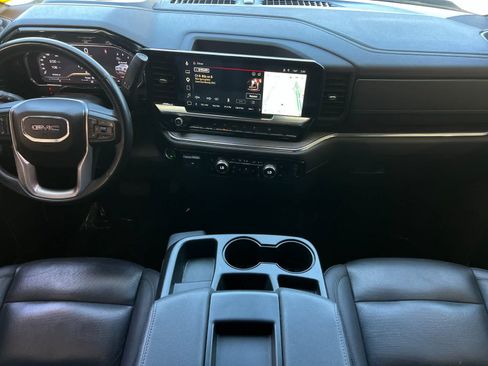 Used 2025 GMC Sierra 1500 SLT RWD image 4