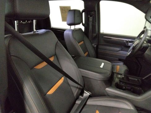 Used 2025 GMC Sierra 2500 AT4 w/ AT4 Premium Plus Package AWD/4WD image 48