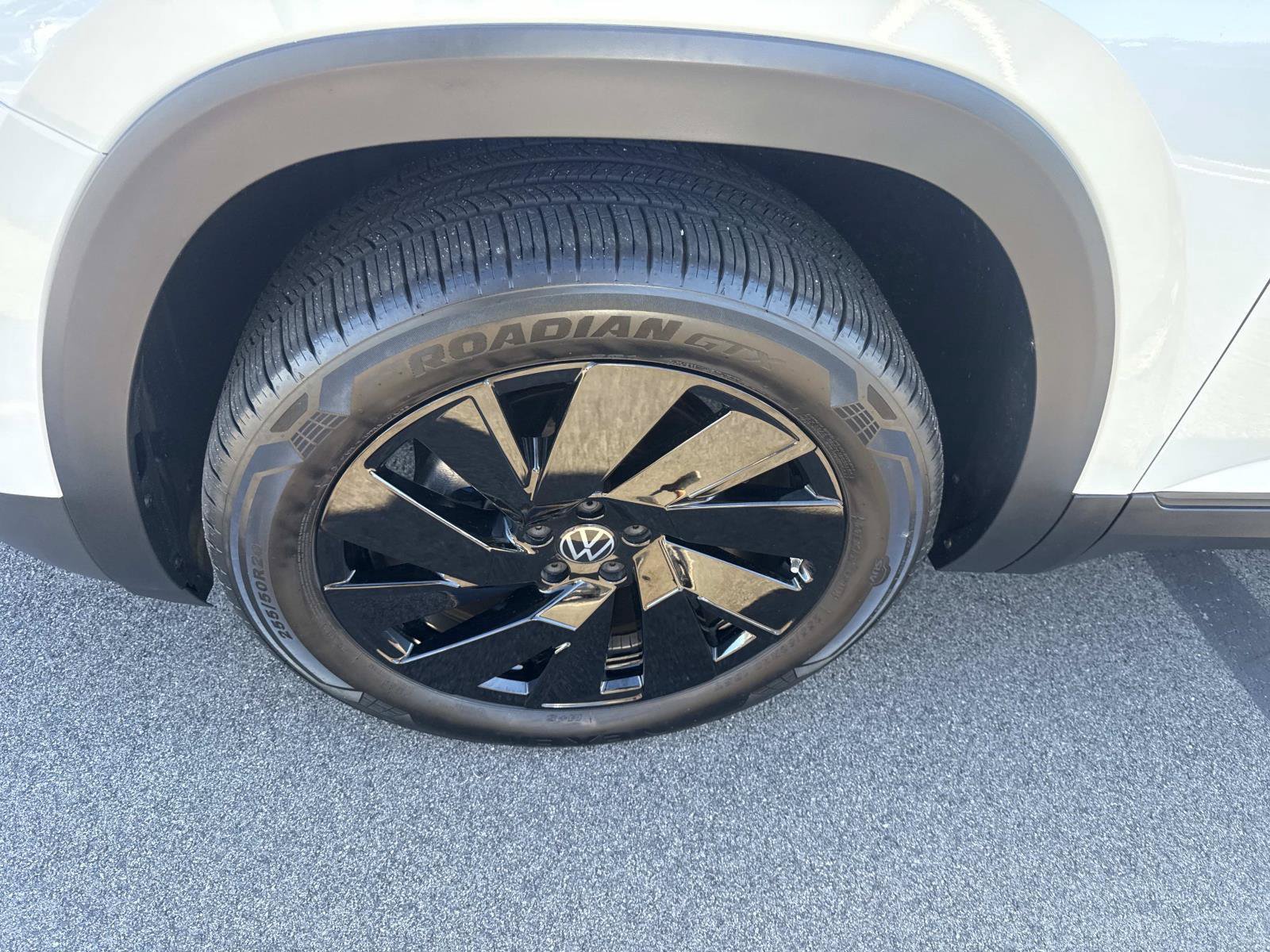 Certified 2026 Volkswagen Atlas SE AWD/4WD image 13