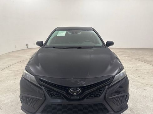 Used 2022 Toyota Camry SE AWD/4WD image 13