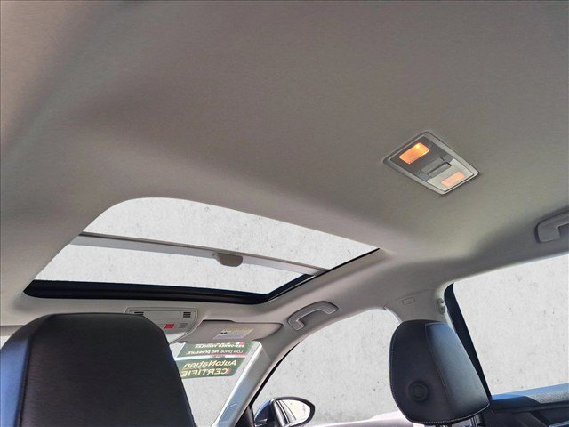 Certified 2026 Volkswagen Jetta SE FWD image 20