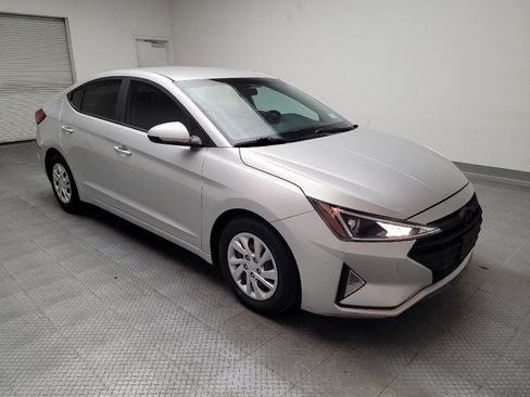 Used 2019 Hyundai Elantra SE image 13