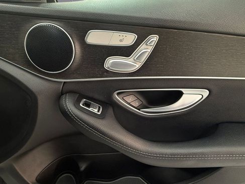 Used 2019 Mercedes-Benz C 300 C 300 image 22