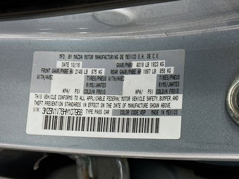 Used 2017 MAZDA MAZDA3 Touring image 12