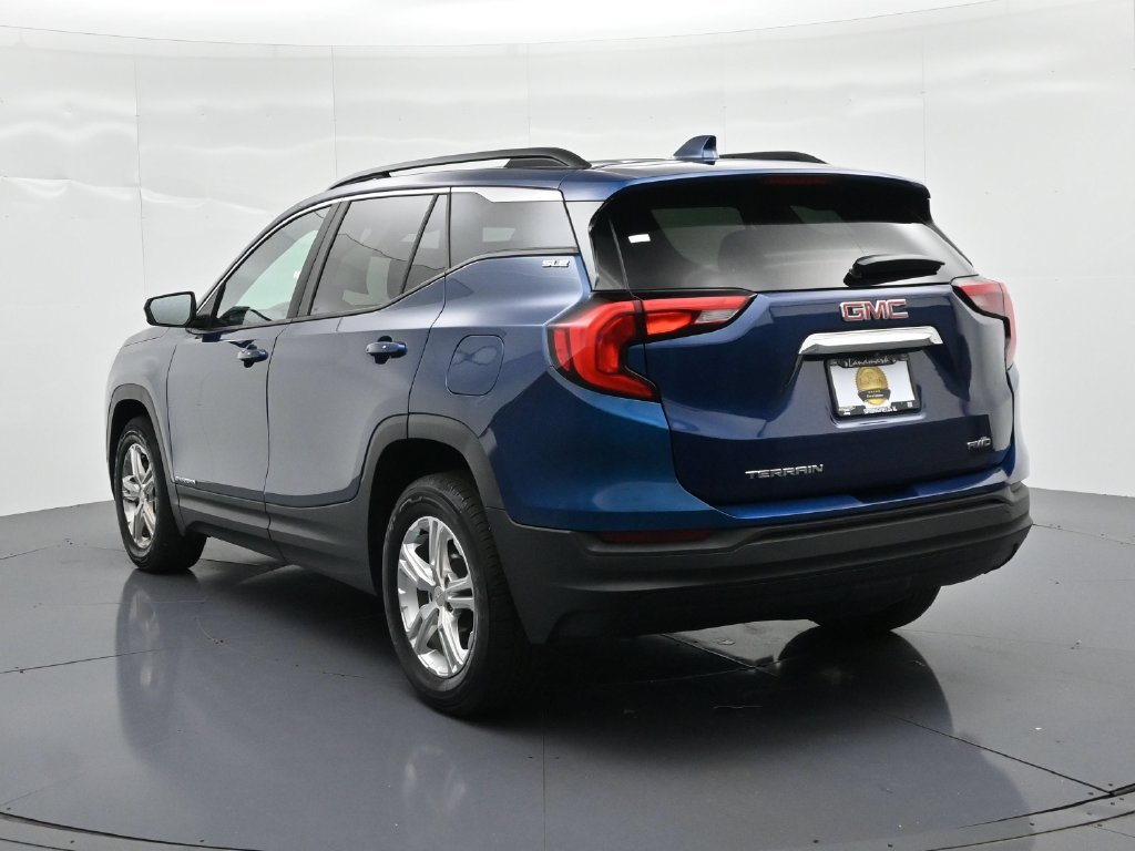 Used 2021 GMC Terrain SLE w/ Driver Convenience Package AWD/4WD image 8