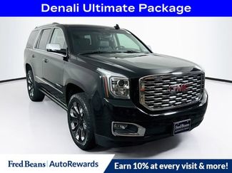 Used 2020 GMC Yukon Denali w/ Denali Ultimate Package AWD/4WD video 1