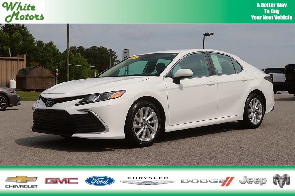 Used 2023 Toyota Camry LE FWD image 1