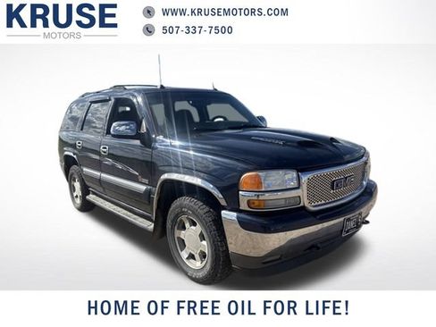 Used 2005 GMC Yukon SLT w/ SLT Preferred Equipment Group AWD/4WD image 1