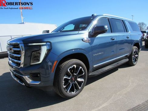 Used 2025 GMC Yukon XL Elevation w/ Elevation Premium Package image 1
