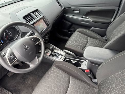 Used 2025 Mitsubishi Outlander Sport ES AWD/4WD image 10