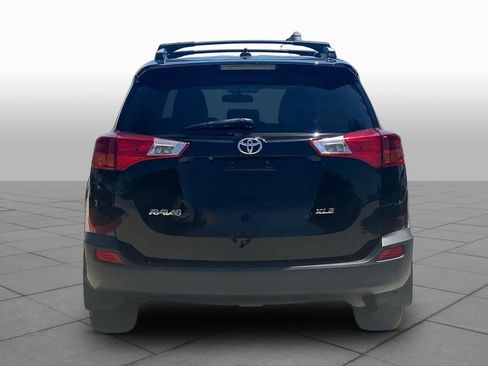 Used 2013 Toyota RAV4 XLE FWD image 4