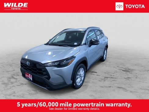 New 2026 Toyota Corolla Cross LE image 5