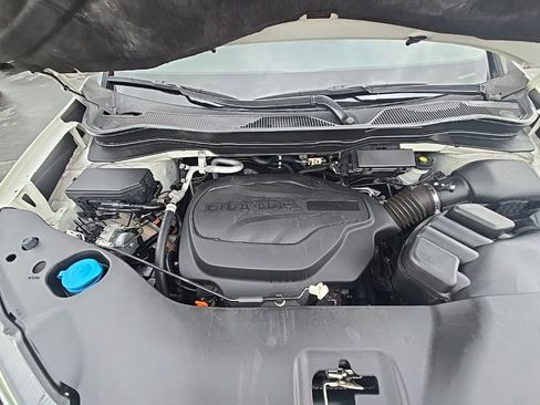 Used 2019 Honda Pilot Touring image 12