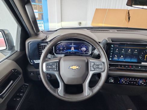 Used 2024 Chevrolet Silverado 1500 LT w/ Protection Package RWD image 19