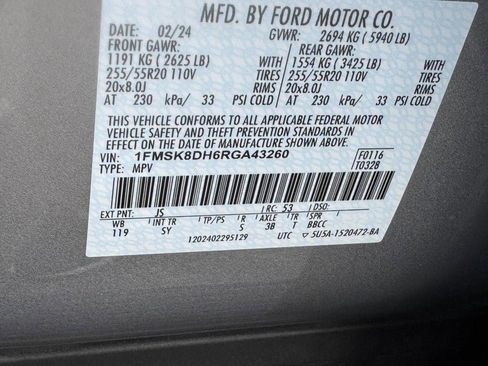 Used 2024 Ford Explorer XLT w/ Equipment Group 202A image 27