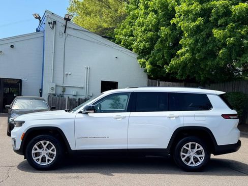 Used 2022 Jeep Grand Cherokee L Limited AWD/4WD image 3