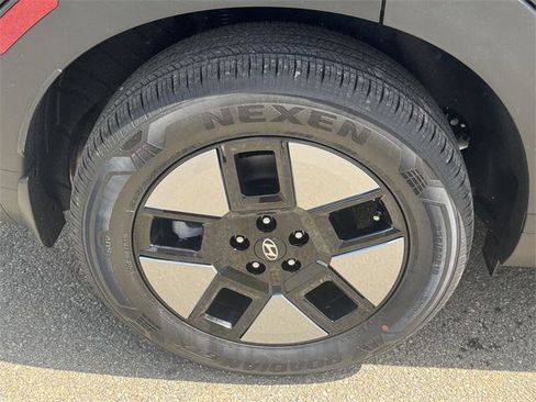 New 2025 Hyundai Santa Fe SEL image 17